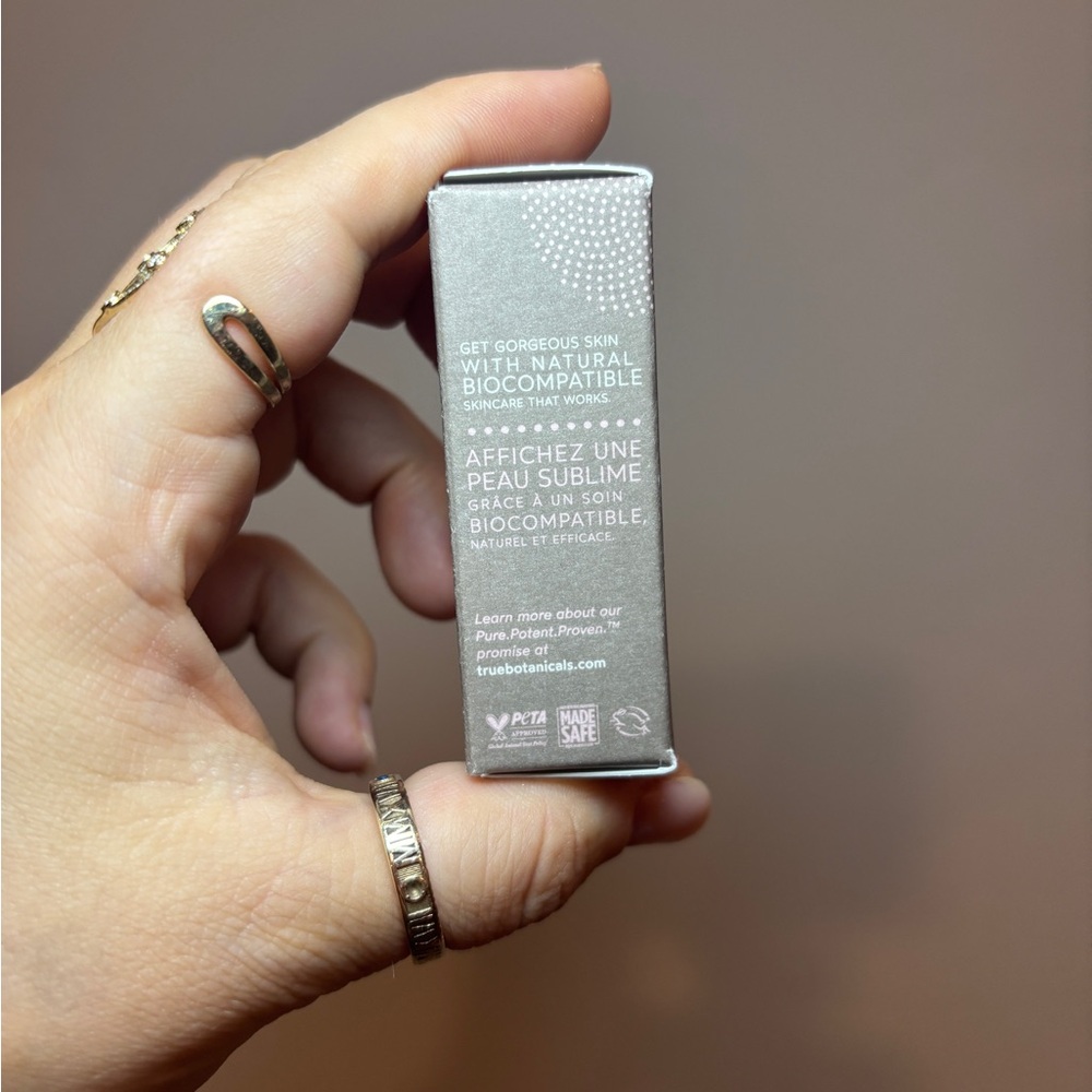 True Botanicals Renew Pure Radiance Oil (BRAND NEW, NEVER OPENED) - Picture 7 of 9